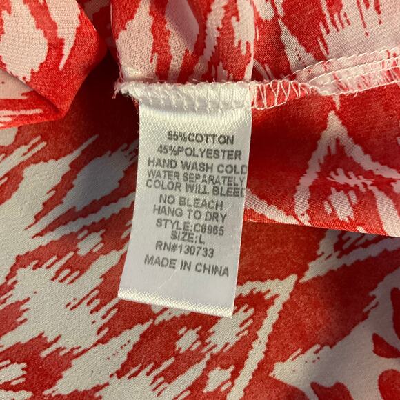 Umgee Red and White Geometric Print Sheer Bell Sleeve Blouse Size L - Picture 7 of 9